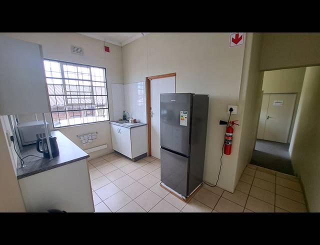 83M² OFFICE TO LET IN KULEKA